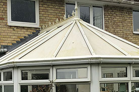 a-dirty-conservatory-in-horncastle-lincolnshire